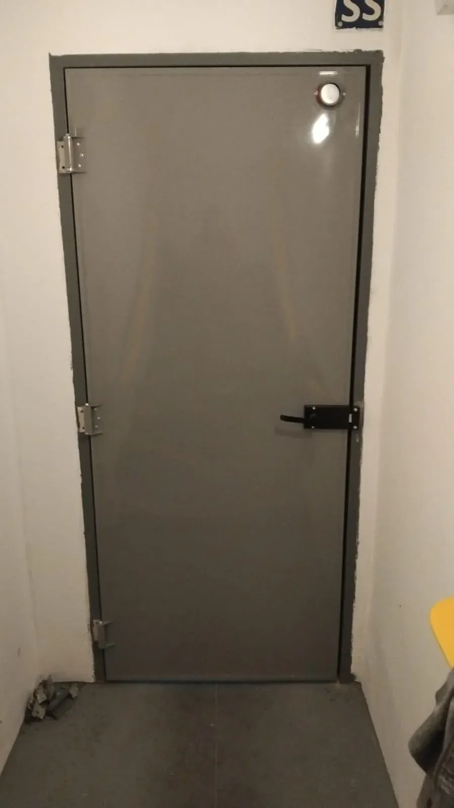 Renovação de Pintura de Porta Corta Fogo