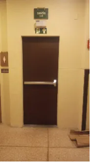 Porta corta-fogo simples com barra touch no Shopping Cidade Jardim